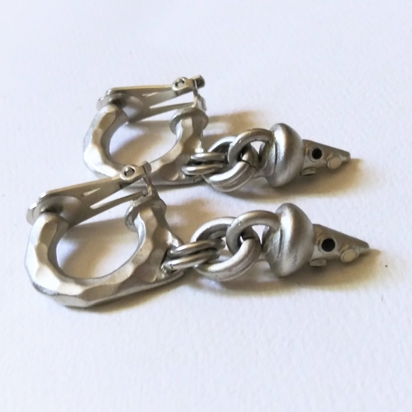 Vintage 90s  Silver Dangle Cone Clip On Earrings - Picture 2 of 3
